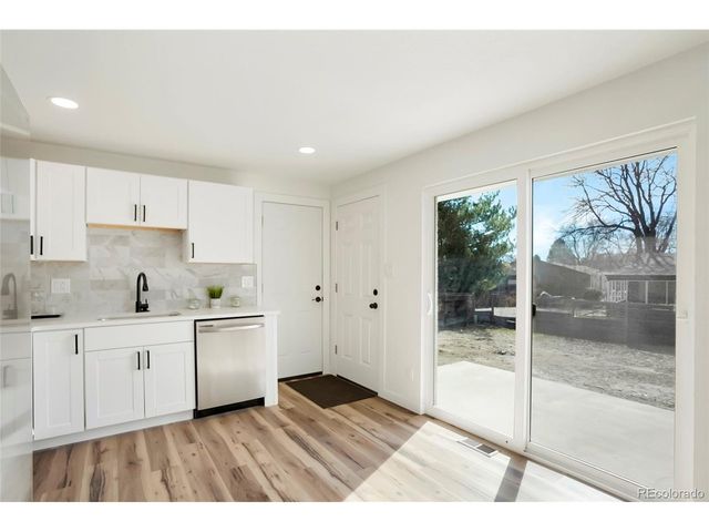 23 University Dr, Longmont, CO 80503