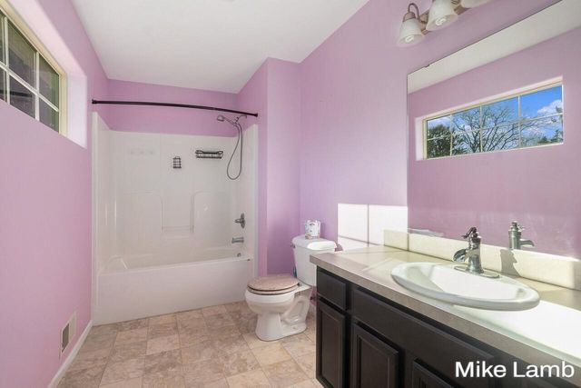 163 Grove Street, Sparta, MI 49345