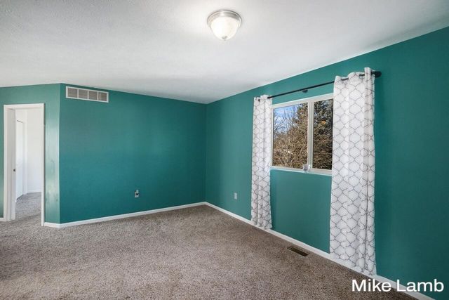 163 Grove Street, Sparta, MI 49345