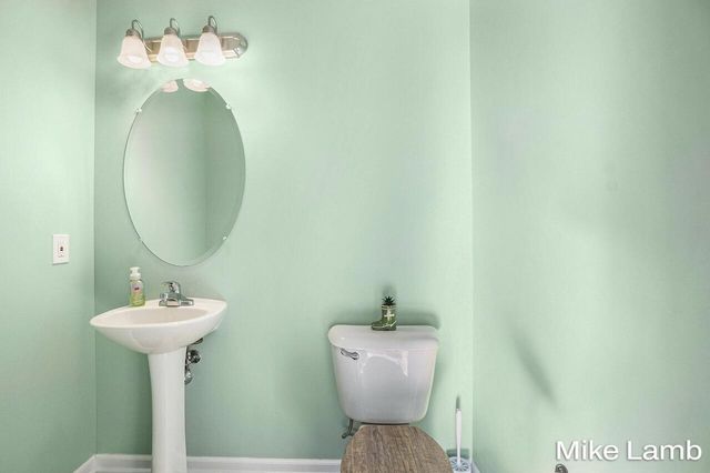 163 Grove Street, Sparta, MI 49345