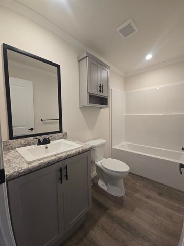 1 Granite Drive, North Hampton, NH 03862