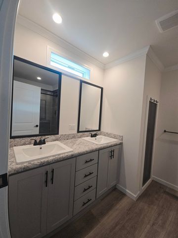 1 Granite Drive, North Hampton, NH 03862