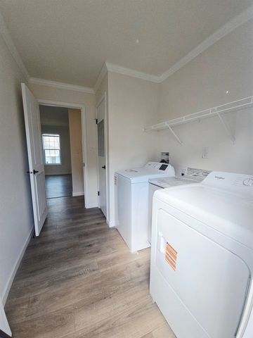 1 Granite Drive, North Hampton, NH 03862