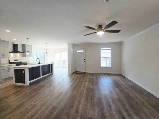 1 Granite Drive, North Hampton, NH 03862