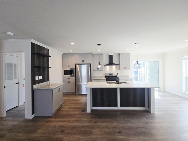 1 Granite Drive, North Hampton, NH 03862