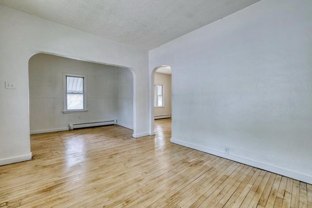 3846 Pulaski AVENUE, Cudahy, WI 53110