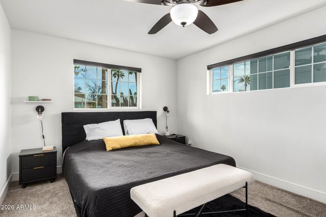 3839 E WHITTON Avenue, Phoenix, AZ 85018