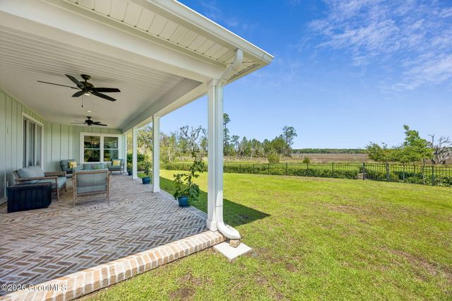 105 Firefly Court, St. Marys, GA 31558