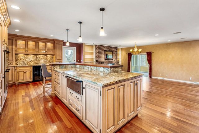 W3045 Old Highway 16, West Salem, WI 54669