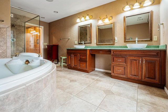 W3045 Old Highway 16, West Salem, WI 54669