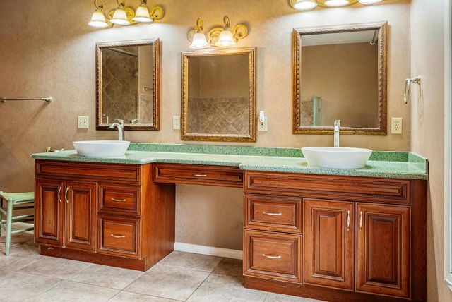 W3045 Old Highway 16, West Salem, WI 54669