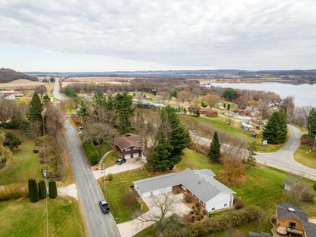 W3045 Old Highway 16, West Salem, WI 54669