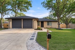 1431 CAMELLIA LN, New Braunfels, TX 78130