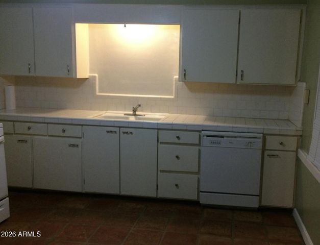 38 W THOMAS Lane, Tempe, AZ 85281