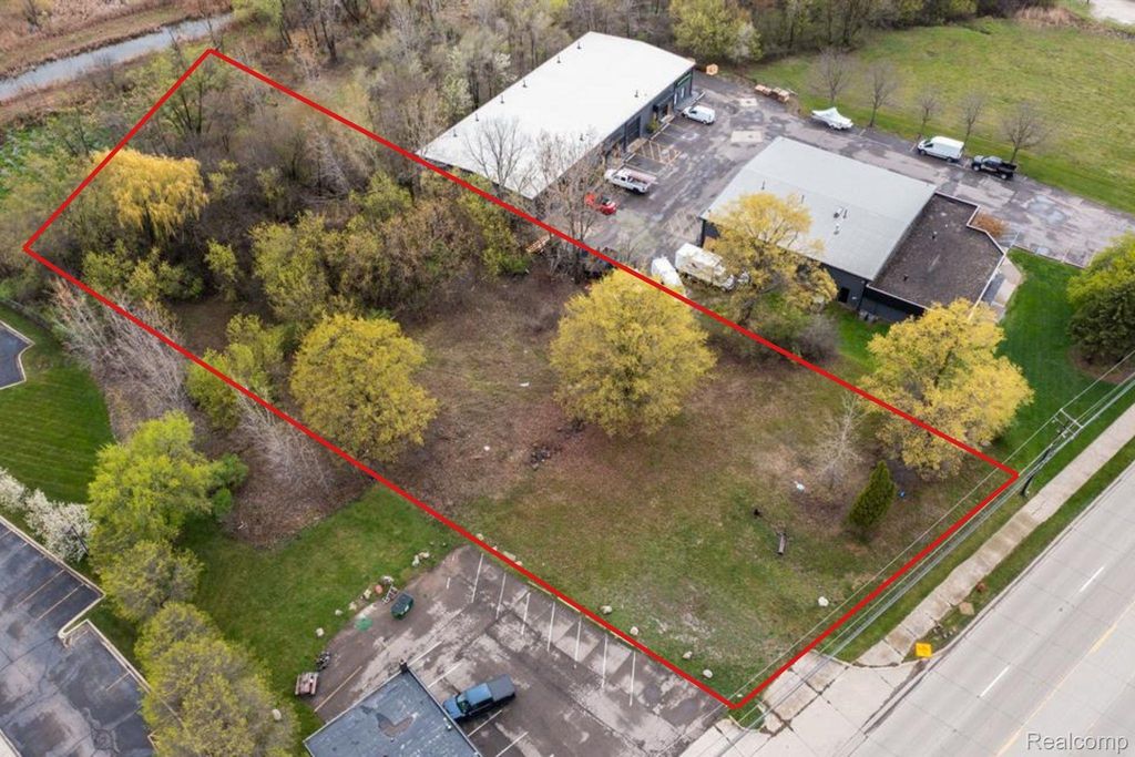 44911 Grand River Avenue, Novi, MI 48375