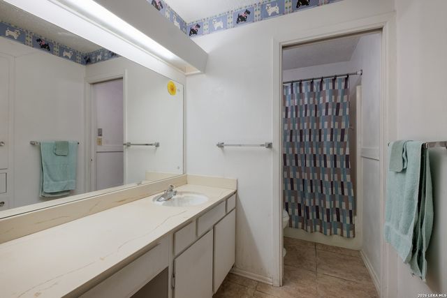 6602 SPRING LARK ST, San Antonio, TX 78249