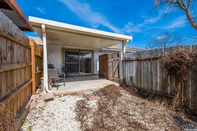 6602 SPRING LARK ST, San Antonio, TX 78249