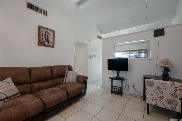 6602 SPRING LARK ST, San Antonio, TX 78249