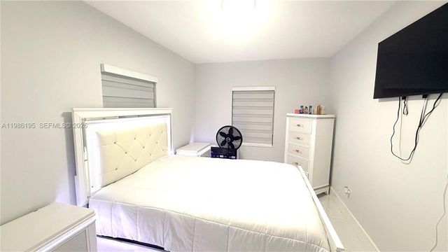 14401 Boggs Dr, Miami, FL 33176