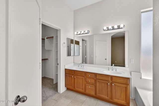2618 E SANTA ROSA Drive, Gilbert, AZ 85234