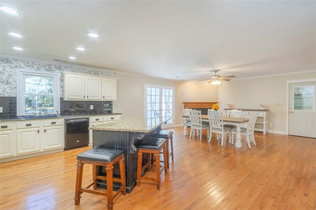 1026 Crestview Road, Anderson, SC 29621