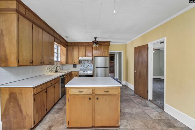 729 Magnolia Street, Pelion, SC 29123