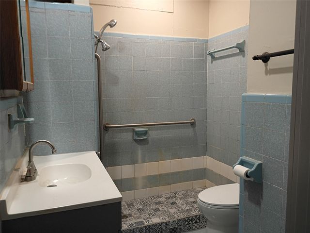 7815 Dayton Street, Houston, TX 77012