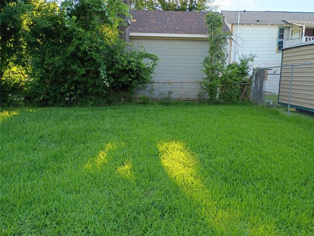 7815 Dayton Street, Houston, TX 77012