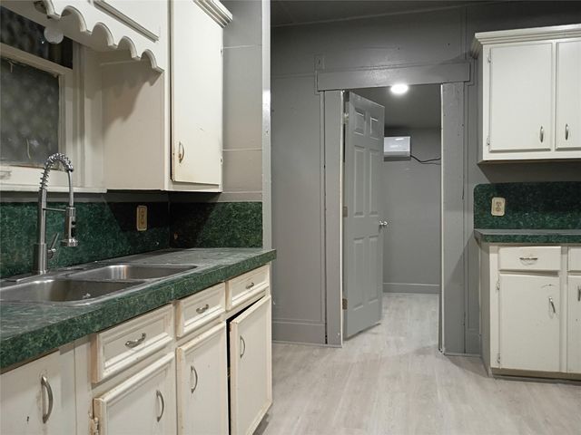 7815 Dayton Street, Houston, TX 77012