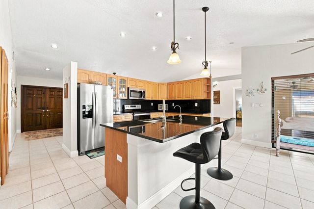 6013 NW 47th Place, Coral Springs, FL 33067