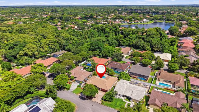 6013 NW 47th Place, Coral Springs, FL 33067
