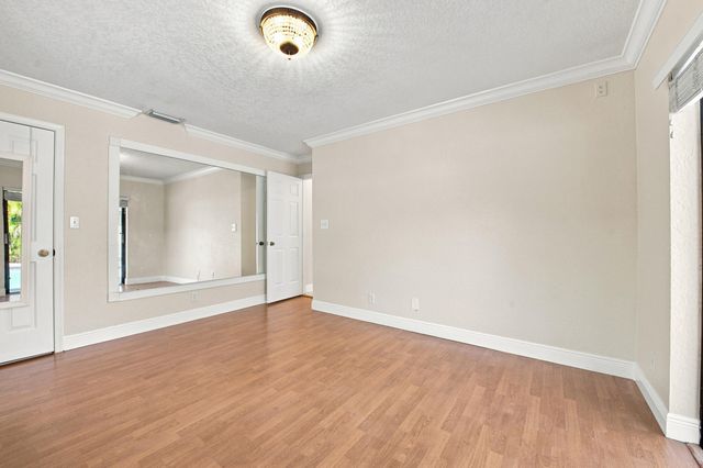 6013 NW 47th Place, Coral Springs, FL 33067