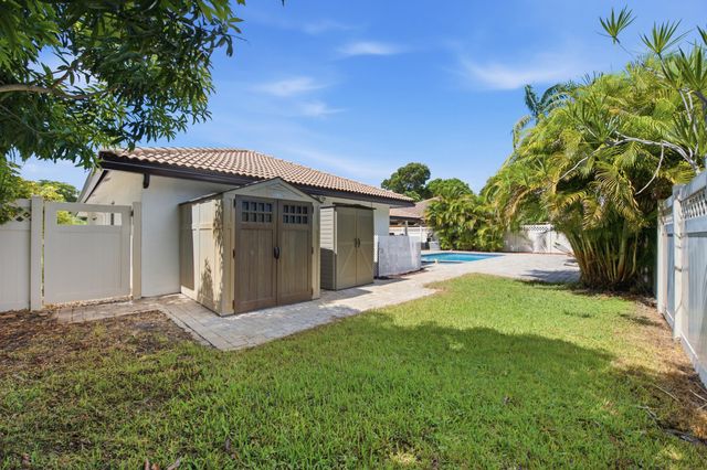6013 NW 47th Place, Coral Springs, FL 33067