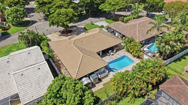 6013 NW 47th Place, Coral Springs, FL 33067