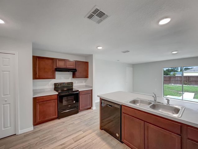 2241 SE Manor Avenue, Port St Lucie, FL 34952