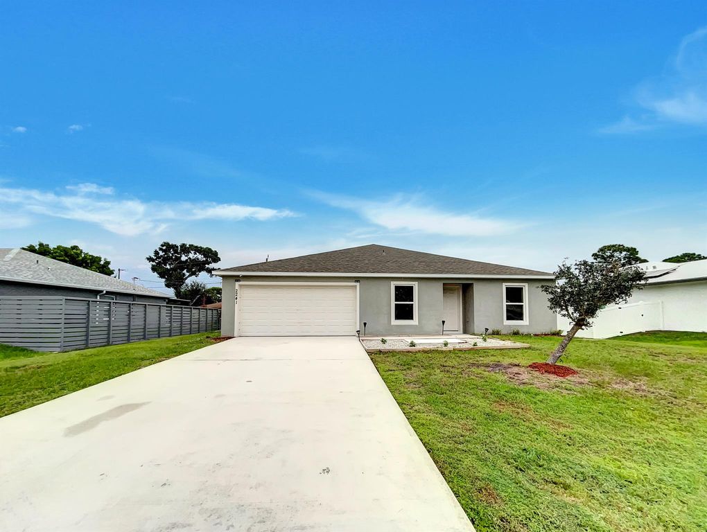 2241 SE Manor Avenue, Port St Lucie, FL 34952