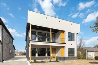 820 NW 11th Street, Bentonville, AR 72712