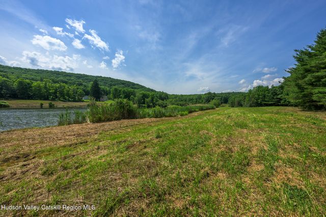 105 Norton Road, Austerlitz, NY 12017