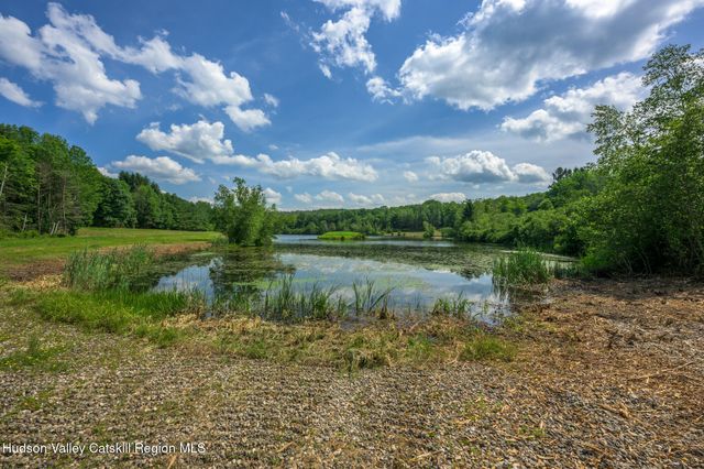 105 Norton Road, Austerlitz, NY 12017