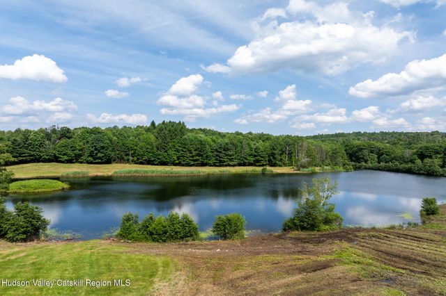 105 Norton Road, Austerlitz, NY 12017