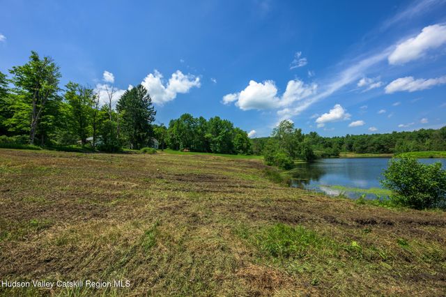 105 Norton Road, Austerlitz, NY 12017