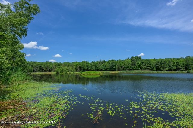 105 Norton Road, Austerlitz, NY 12017