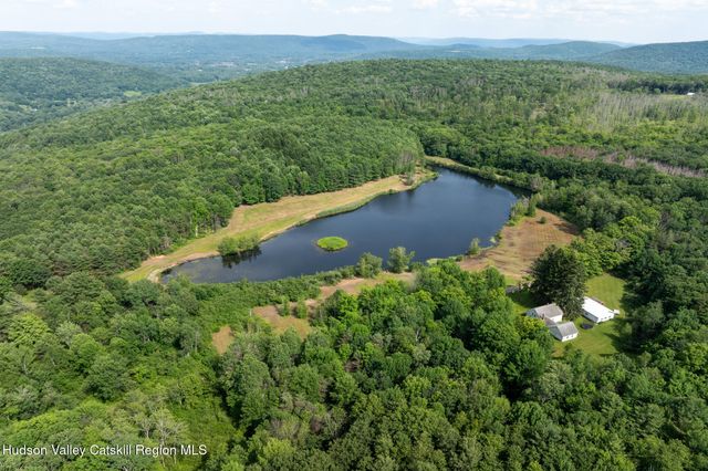 105 Norton Road, Austerlitz, NY 12017