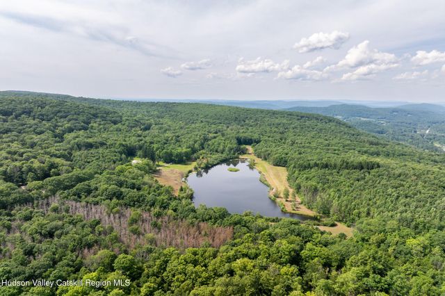 105 Norton Road, Austerlitz, NY 12017