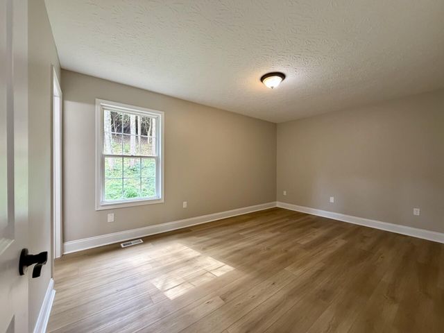2098 Canyon Court, Hebron, KY 41048