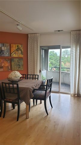 3920 Grand Avenue 5TE, Des Moines, IA 50312