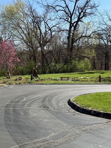 3920 Grand Avenue 5TE, Des Moines, IA 50312