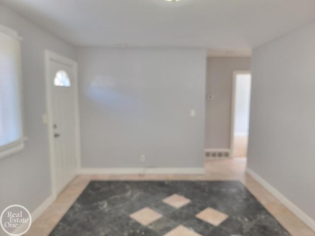 684 Cameron Street, Pontiac, MI 48340