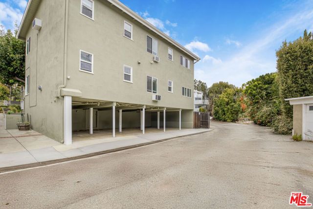 16144 W Sunset Boulevard 5, Pacific Palisades (los Angeles), CA 90272