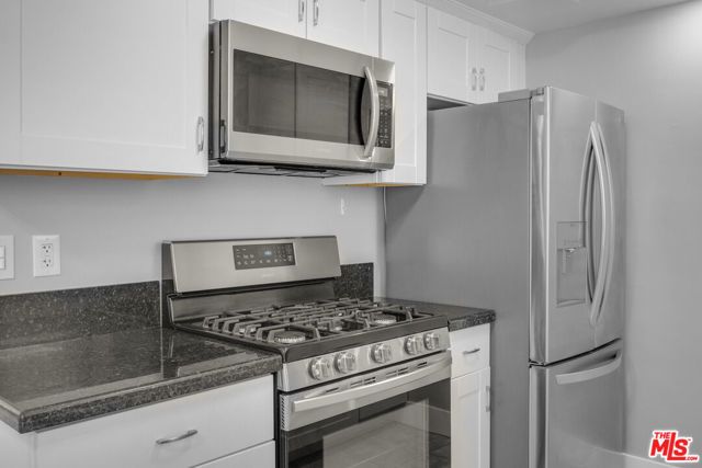 16144 W Sunset Boulevard 5, Pacific Palisades (los Angeles), CA 90272